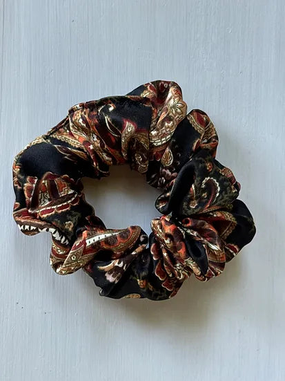 B.i.scrunchies | autumn paisley