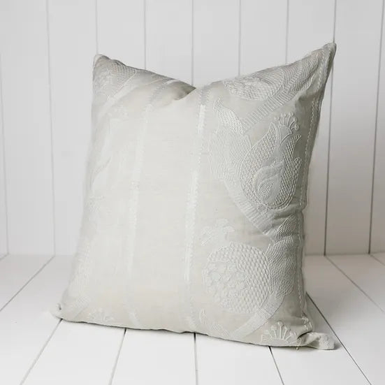 B.i. Pillow EMBROIDERY | CREAM