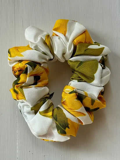 B.i.scrunchies | sunflowers